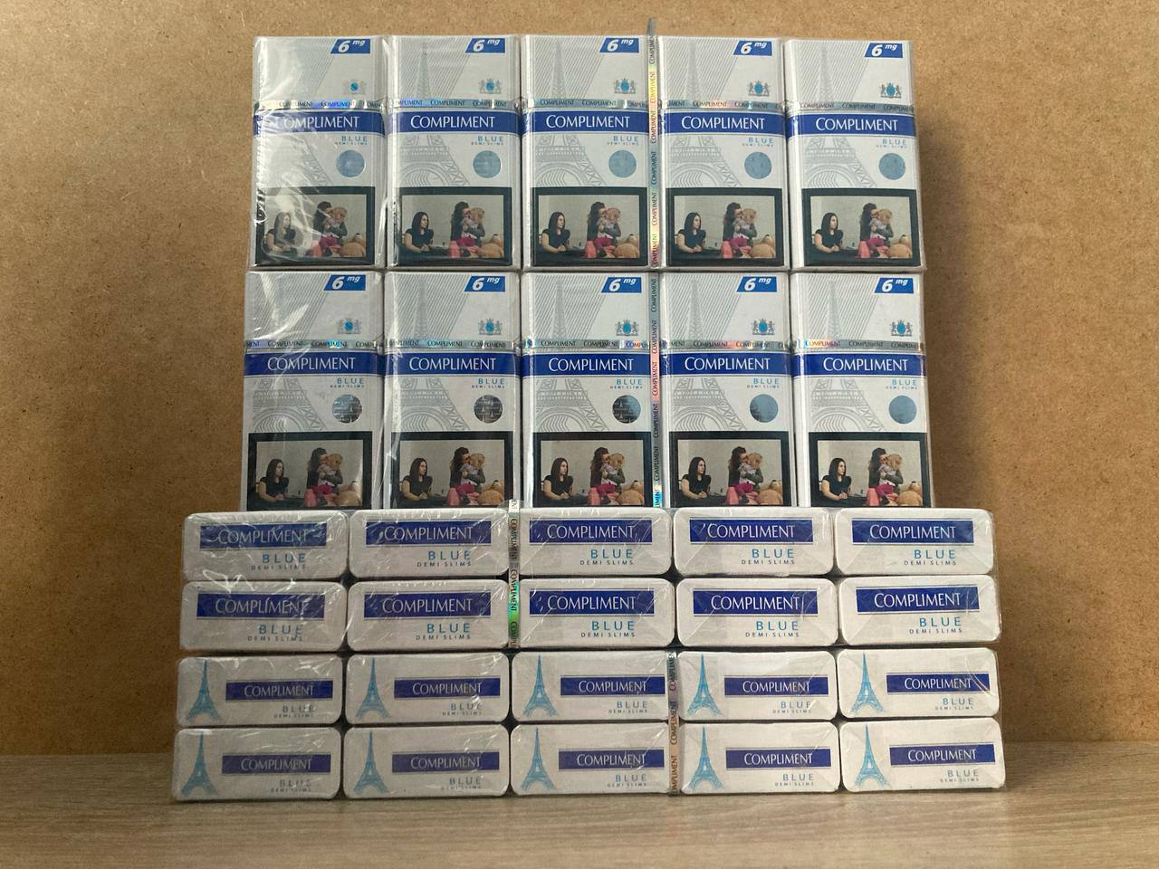 Compliment Demi 6