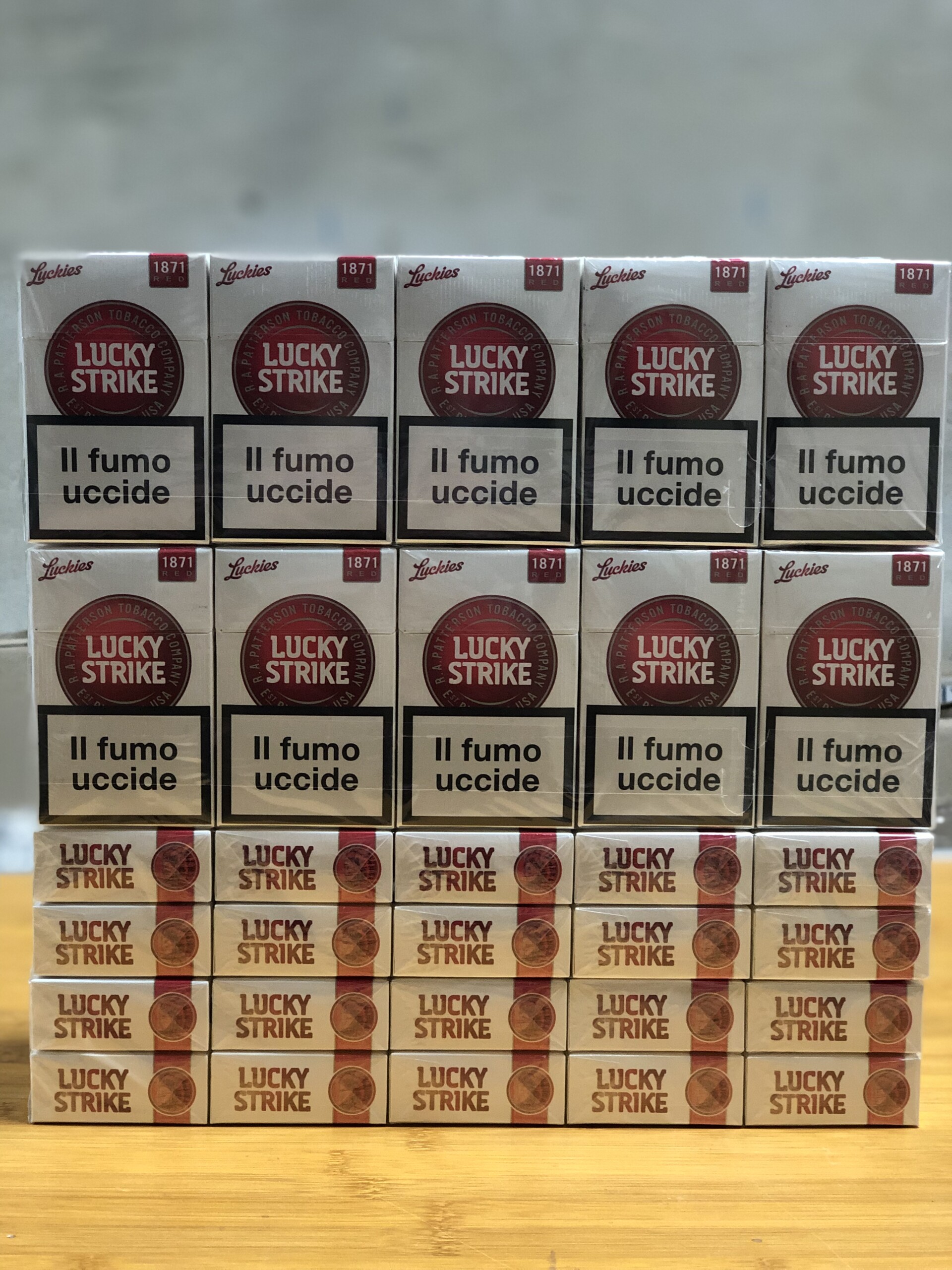 Lucky Strike KS red (квадрат)